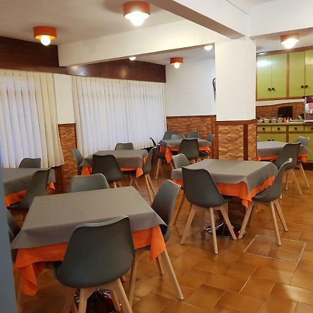 Hostal Rosi 라레도 외부 사진